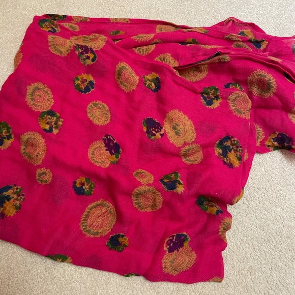 American eagle fuchsia floral scarf